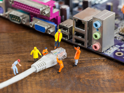 Toda empresa deve cuidar e muito bem da comunicação da sua rede de computadores. Com isso, sua empresa não para de forma inesperada. Confie na SmartSystem IT: faça a manutenção de rede mensal com a nossa equipe.